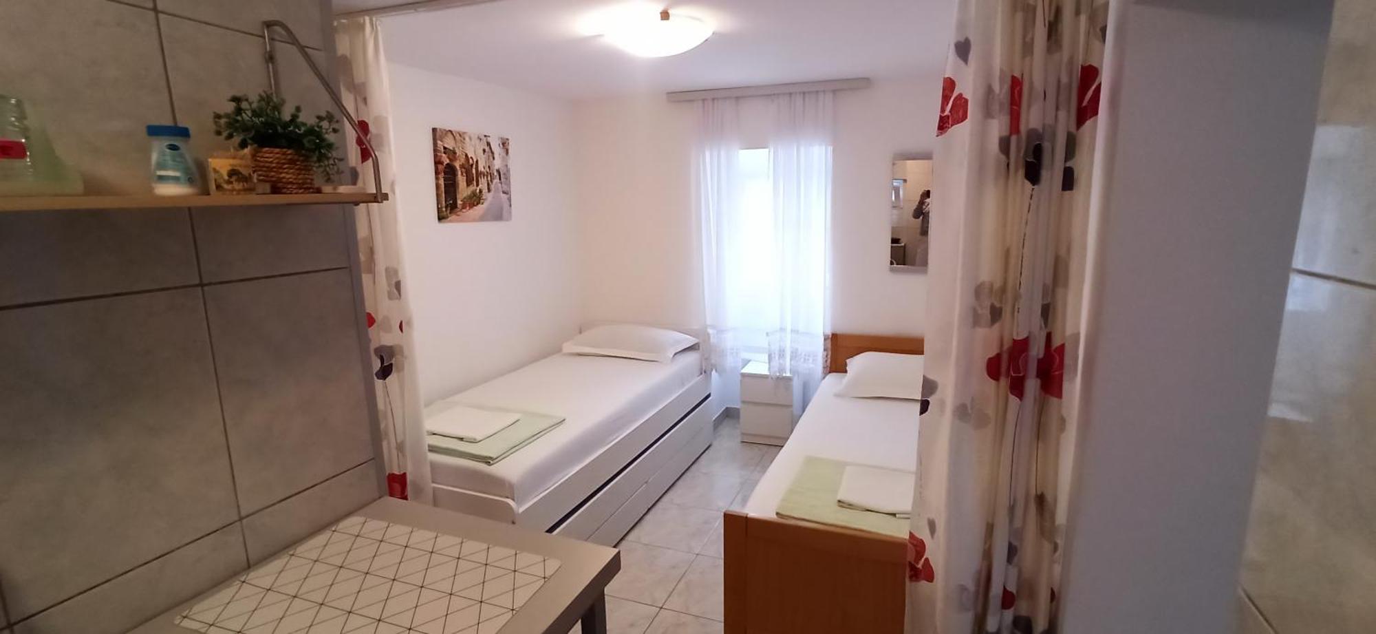 Stone Beach Apartments Pržno المظهر الخارجي الصورة