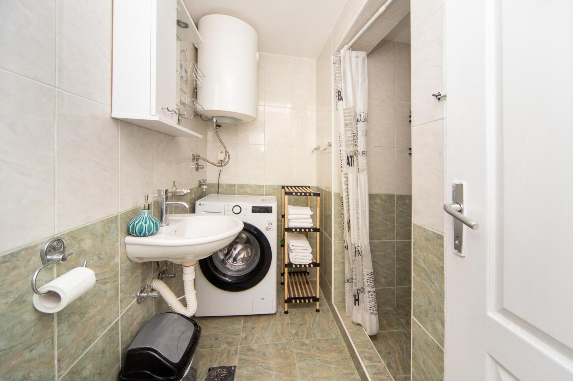 Stone Beach Apartments Pržno المظهر الخارجي الصورة