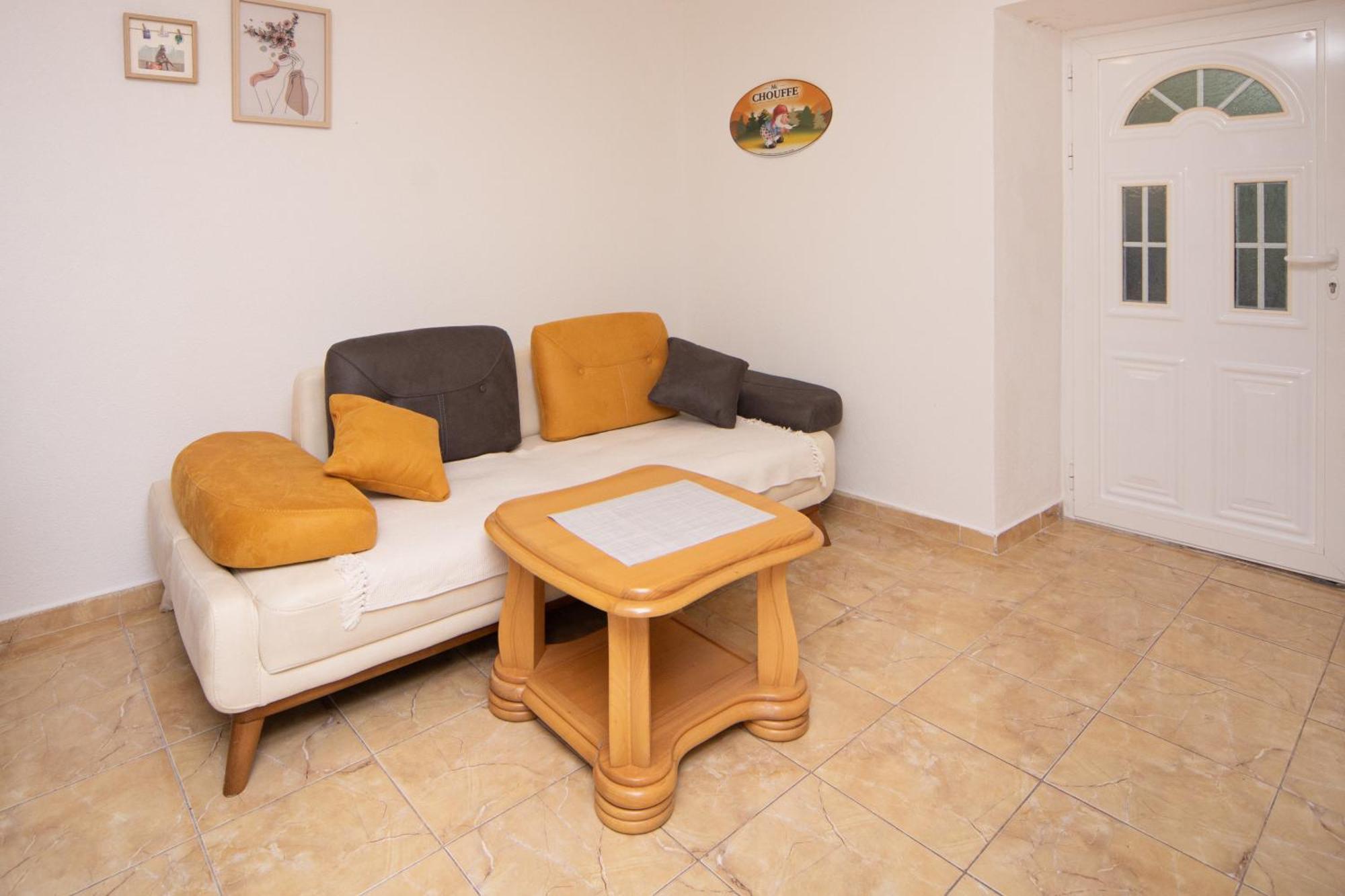 Stone Beach Apartments Pržno المظهر الخارجي الصورة